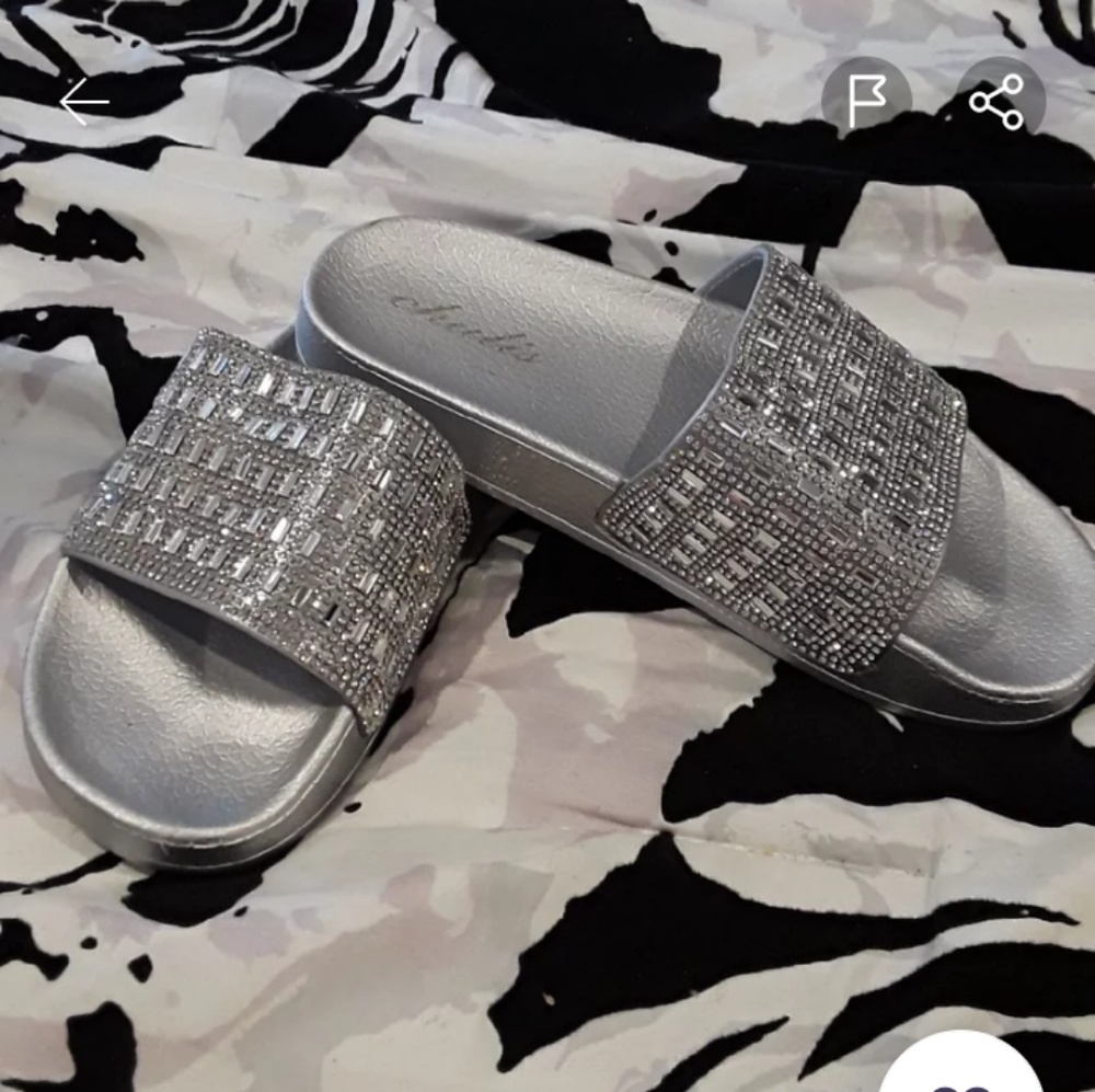 Fashion sandals